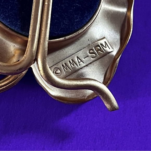 Metropolitan Museum of Art Vintage MMA-SRM Gold Tone Lotus Picture Frame - Picture 8 of 8